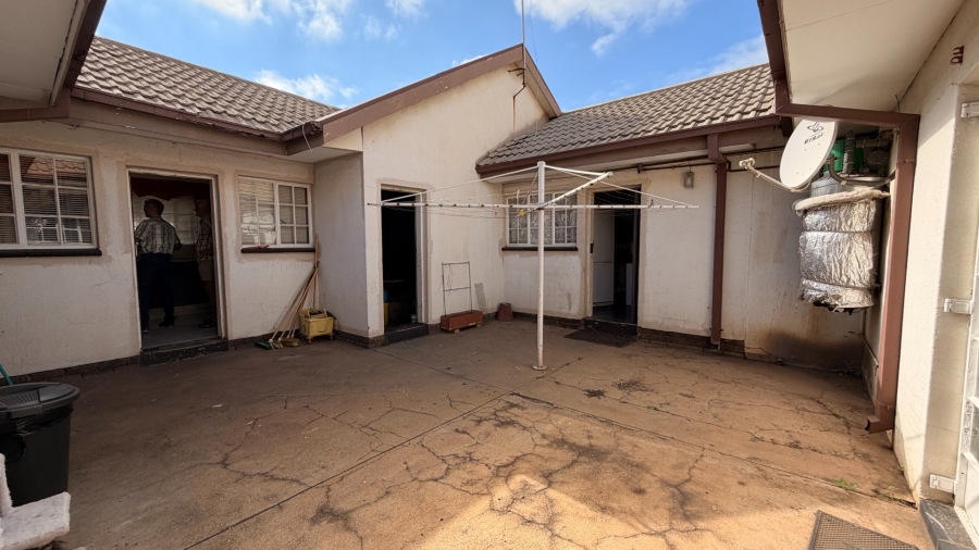 5 Bedroom Property for Sale in Die Bult North West